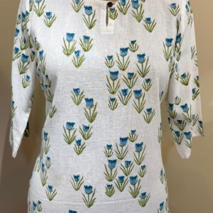 Short top with blue flowers